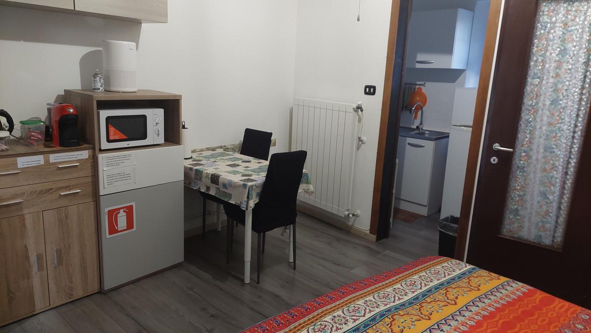 Affitti Brevi Ferrera Monolocale Ferrera 20 Minuti Da Rho Fiera E San Siro Apartment Bareggio Room photo