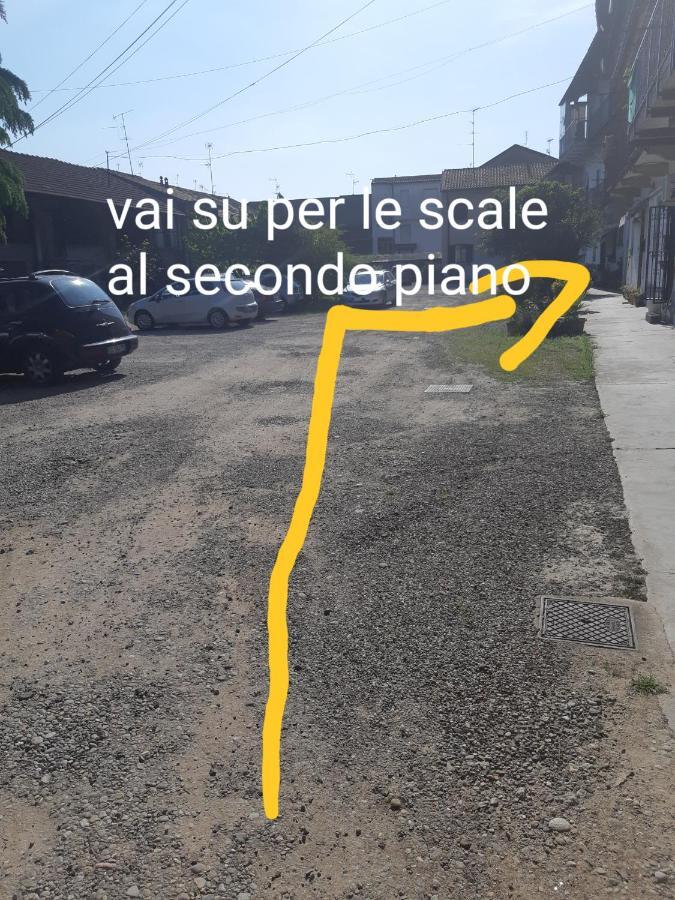 Affitti Brevi Ferrera Monolocale Ferrera 20 Minuti Da Rho Fiera E San Siro Apartment Bareggio Exterior photo